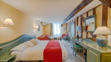 Coffres-forts dans les chambres, chambres insonorisées, Wi-Fi gratuit