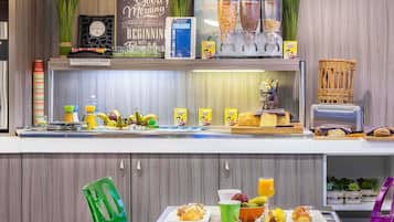 Petit déjeuner buffet compris tous les jours