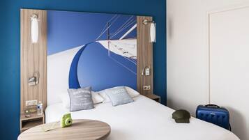 Peralatan tempat tidur premium, tilam berlapik, meja