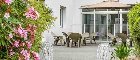 Premium bedding, pillow-top beds, desk, blackout curtains