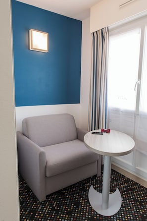 Standard Room, 1 Double Bed with Sofa bed | Premium bedding, pillow-top beds, desk, blackout curtains