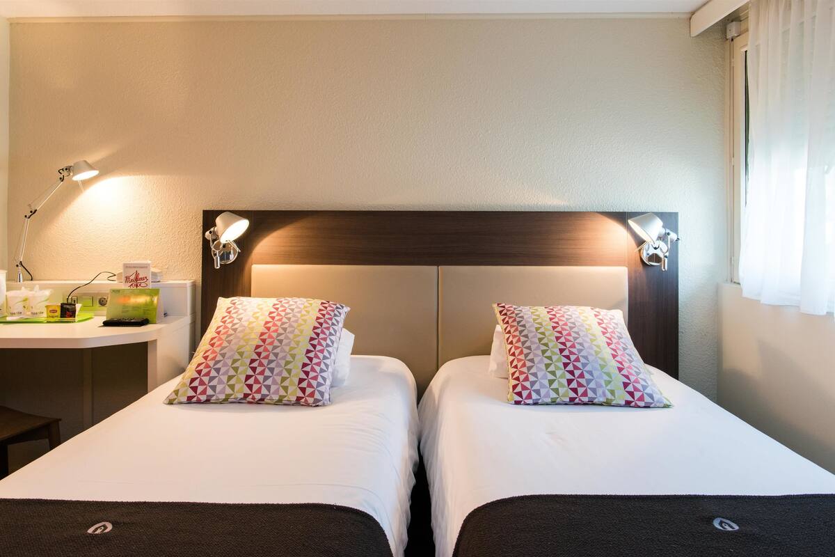 next generation, room, 2 single beds | premium bedding, individually decorated, individually furnished, desk