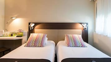 Chambre Standard, 2 lits une place | Literie de qualité supérieure, décoration personnalisée