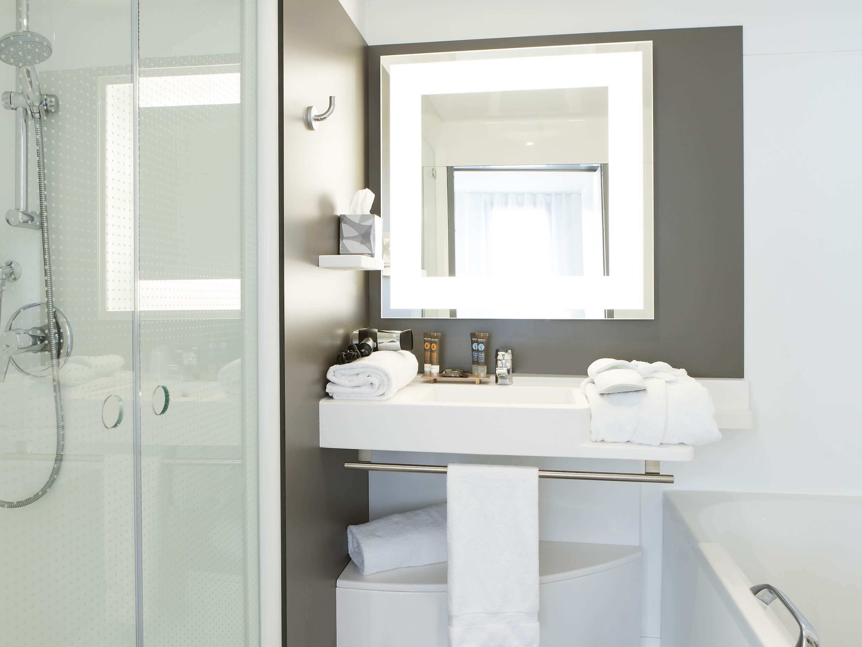 Executive Suite, Multiple Beds | In-room safe, desk, blackout drapes, soundproofing