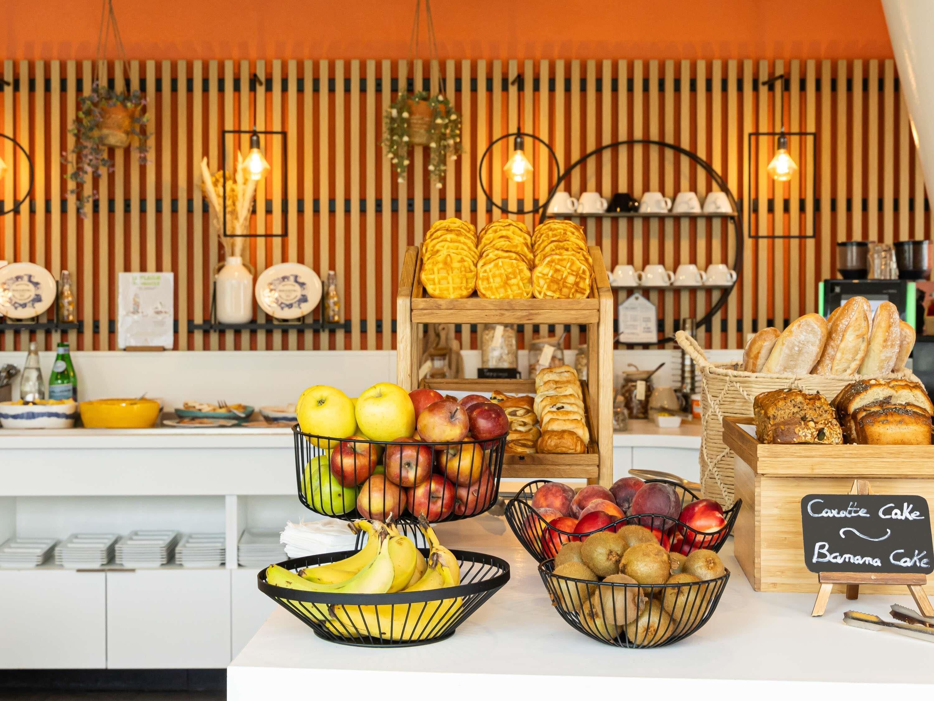 daily buffet breakfast (eur 20 per person)