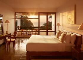 Deluxe Double Room with Sea view | 1 bedroom, Egyptian cotton sheets, premium bedding, minibar
