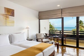Deluxe Twin Room with Sea view | 1 bedroom, Egyptian cotton sheets, premium bedding, minibar