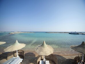 Private beach, sun loungers, beach umbrellas, scuba diving - Hurghada Coral Beach Hotel (Hurghada)