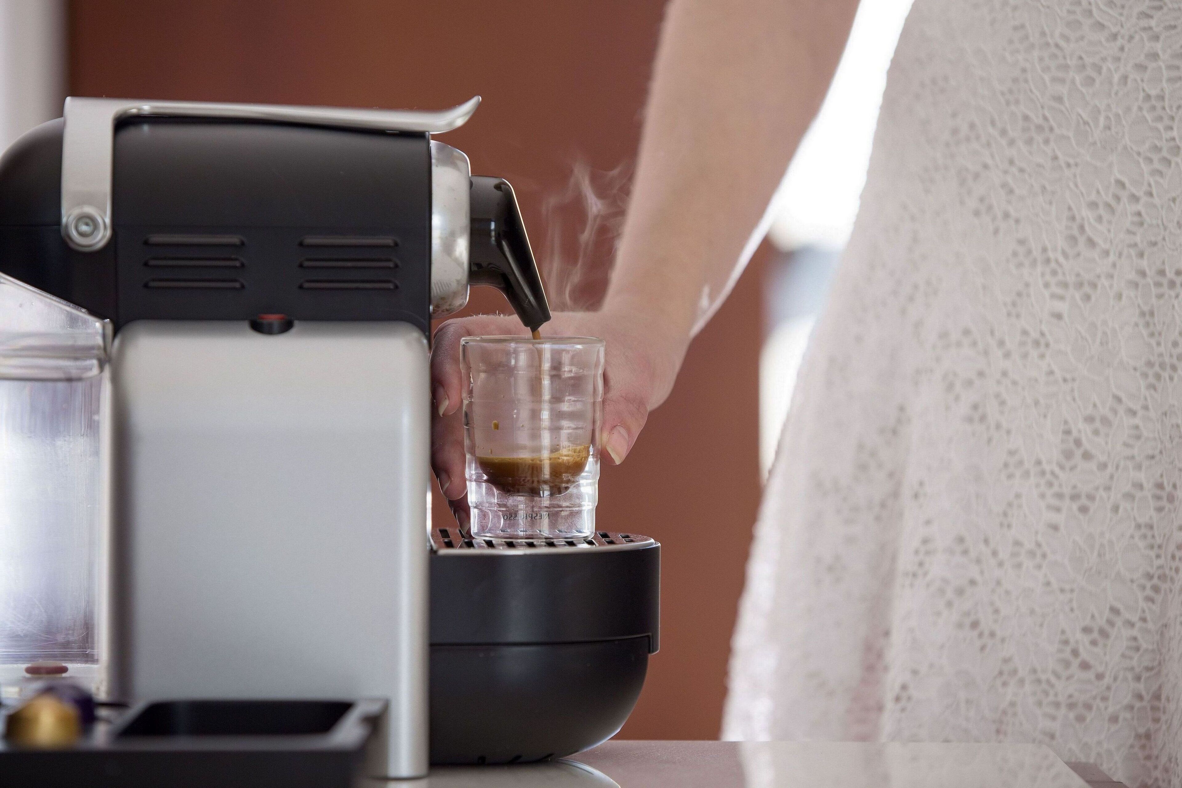 egyptian cotton sheets, premium bedding, pillow-top beds, minibar