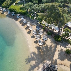 Private beach, sun-loungers, beach umbrellas, beach towels