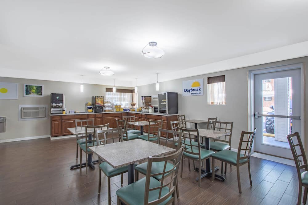 Days Inn by Wyndham Elmsford / White Plains