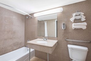Combined shower/bathtub, free toiletries, hair dryer, towels - Days Inn by Wyndham Elmsford / White Plains (Elmsford)