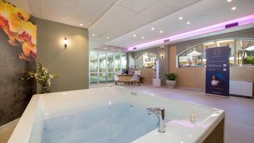 Sauna, soins corporels, massages des tissus profonds, soins du visage
