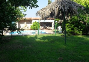 Seasonal outdoor pool - Armonia Hotel (Hersonissos)