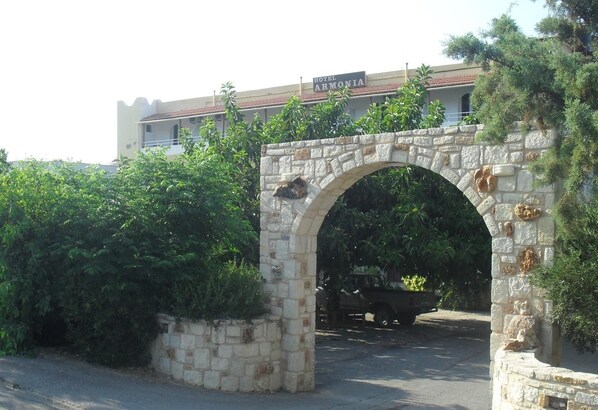 Exterior - Armonia Hotel (Hersonissos)