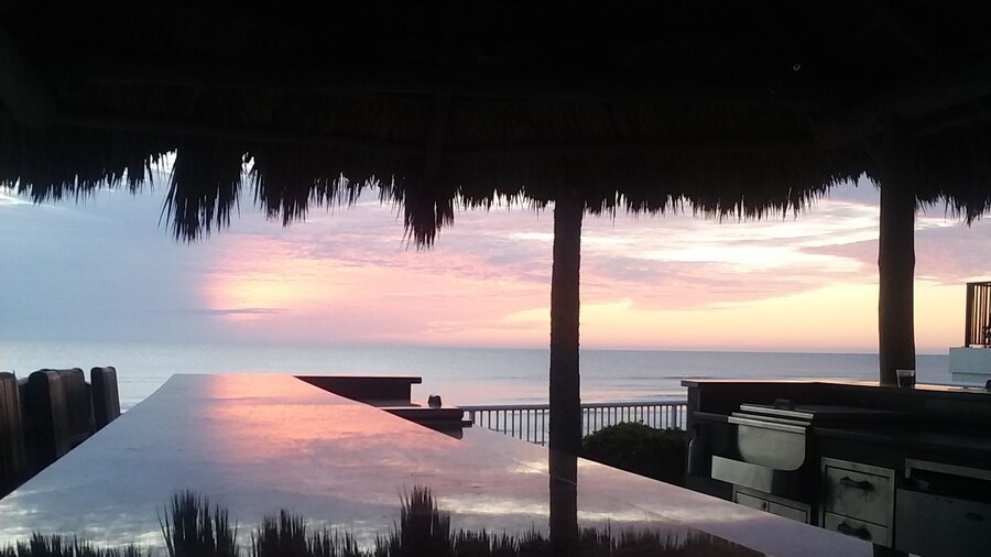 Emerald Shores Resort