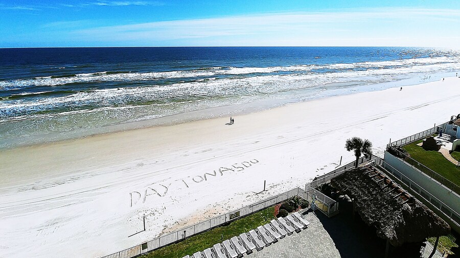 Emerald Shores Resort