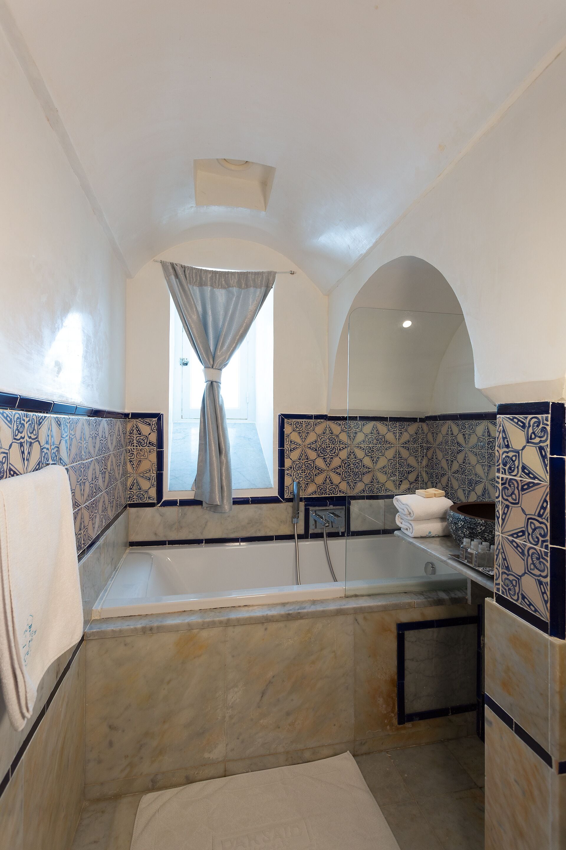 suite (prestige) | bathroom | separate bathtub and shower, hair dryer, bathrobes, slippers