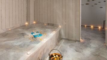 Een Turks bad/hammam, lichaamsbehandelingen