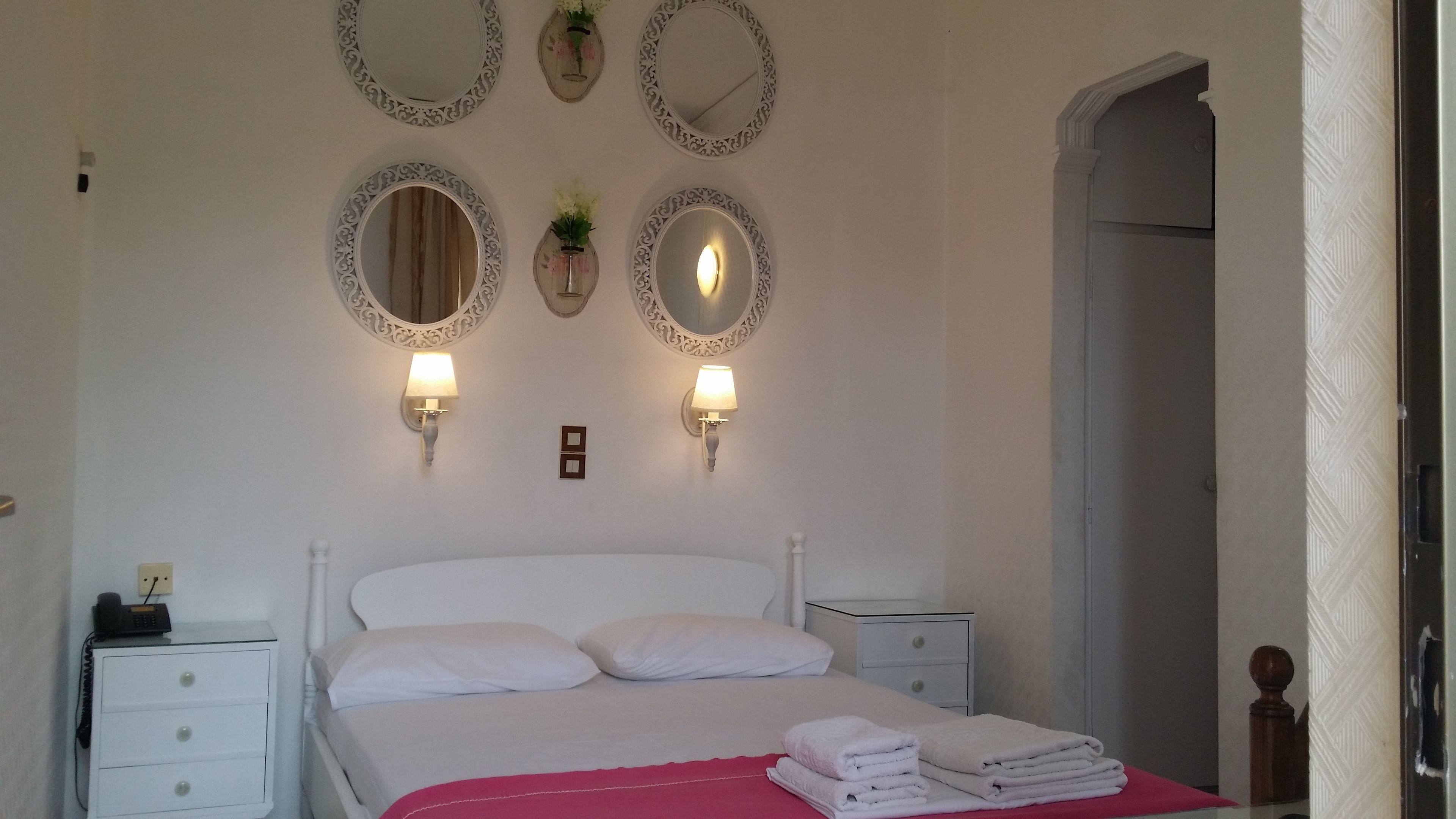 1 bedroom, premium bedding, in-room safe, desk