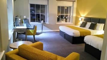 Family Room | Desk, iron/ironing board, free WiFi, bed sheets