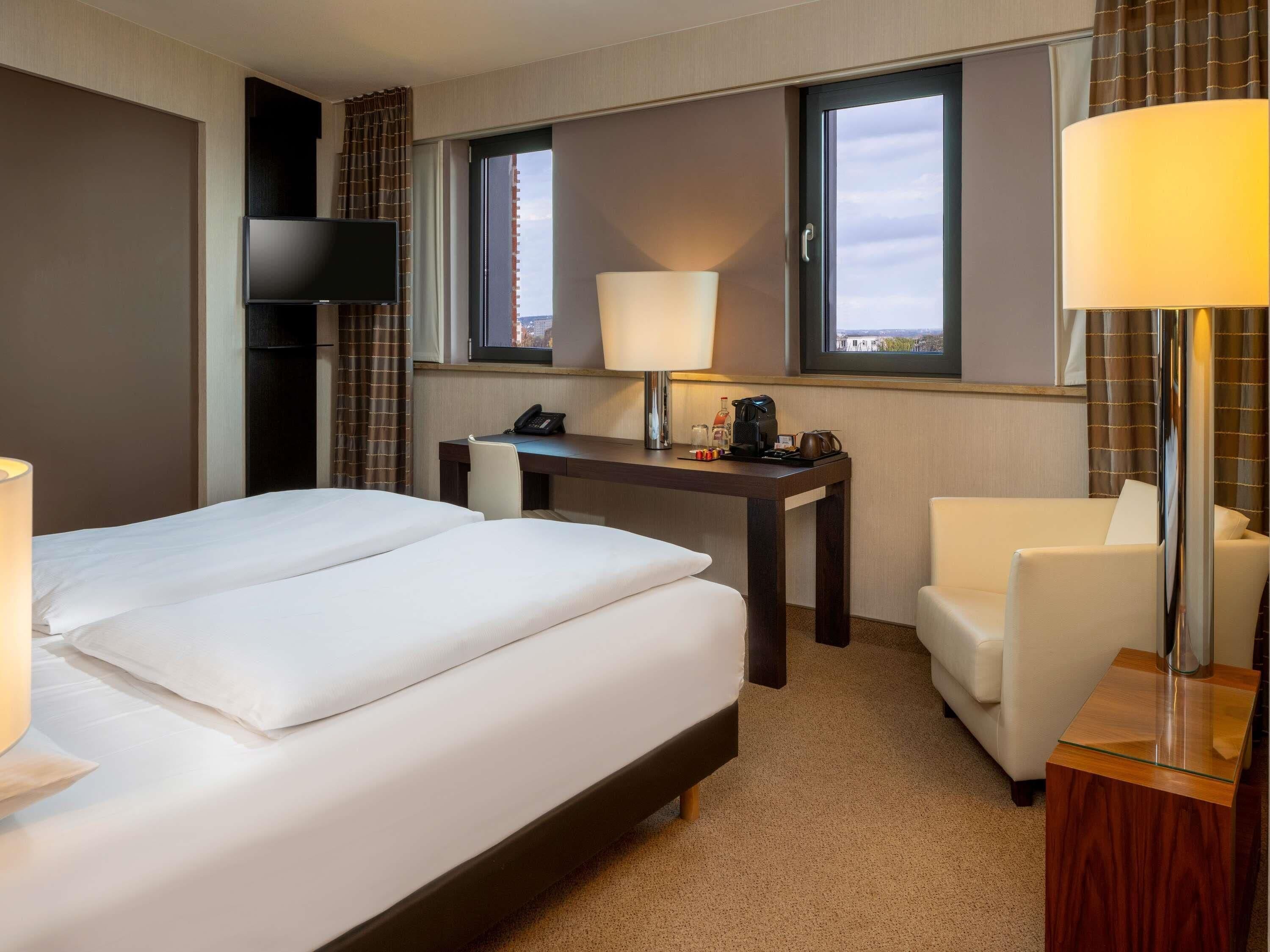Superior kamer, 1 kingsize bed | Hypoallergeen beddengoed, pillowtop-bedden, een kluis op de kamer