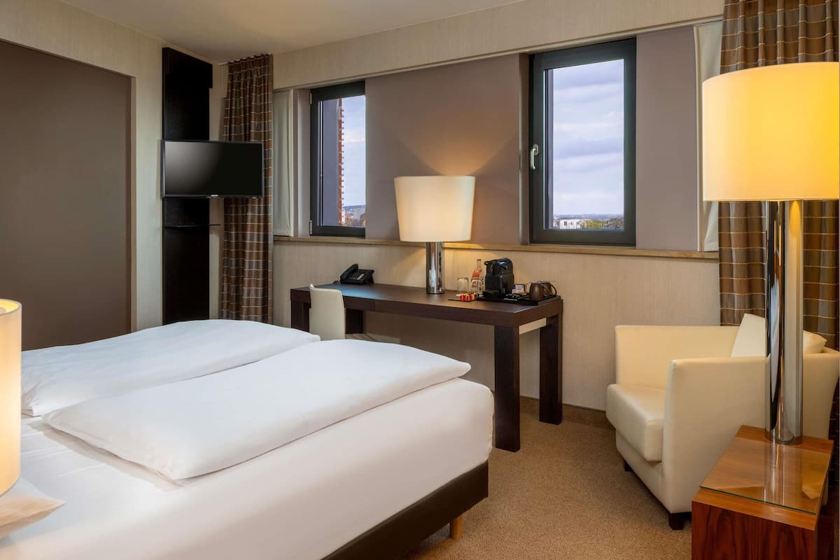 Superior kamer, 1 kingsize bed | Hypoallergeen beddengoed, pillowtop-bedden, een kluis op de kamer