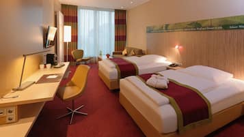 Superior Twin Room, 2 Twin Beds | Hypo-allergenic bedding, Select Comfort beds, in-room safe, desk