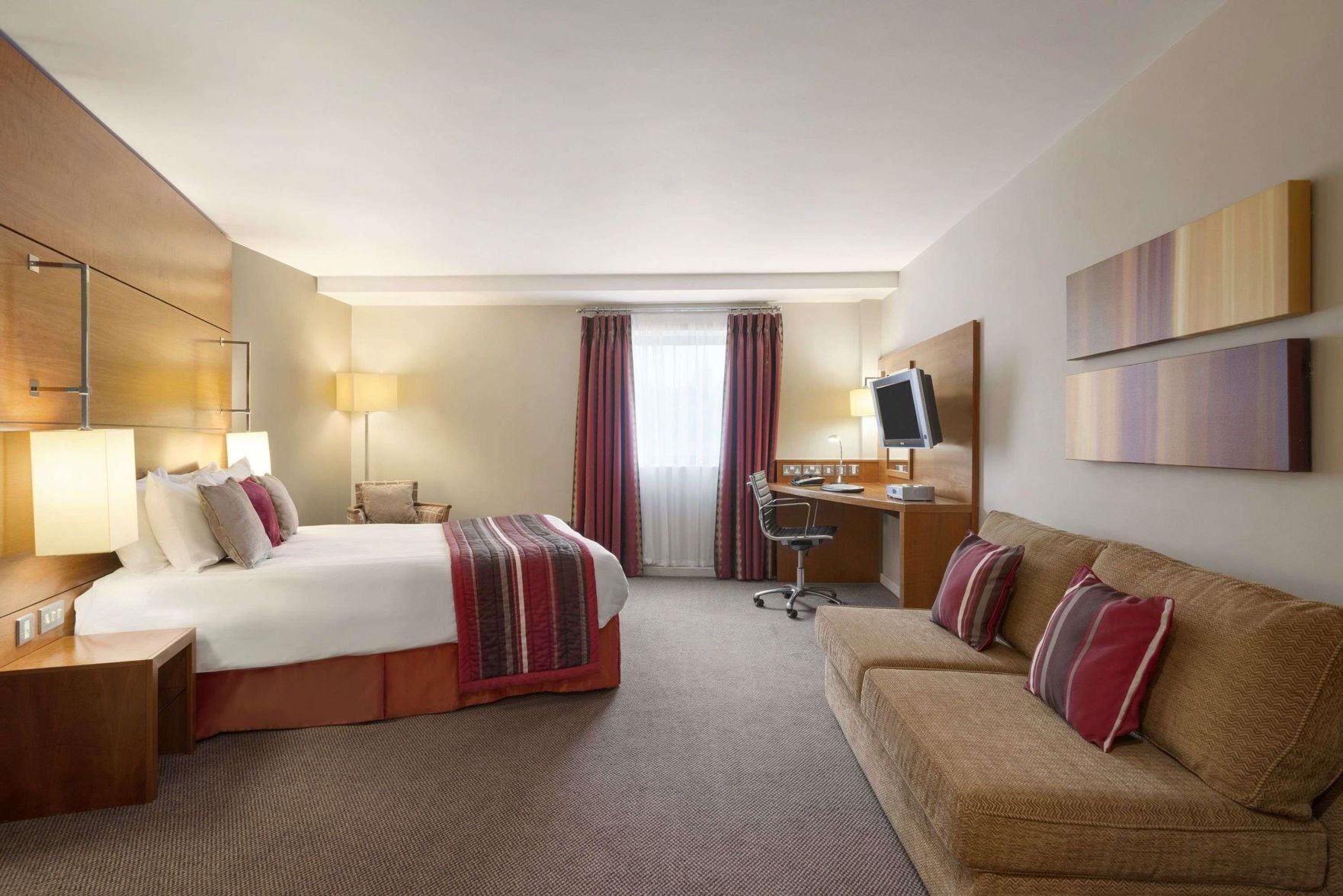 In-room safe, desk, free cots/infant beds, free WiFi