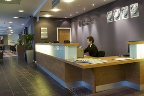 Reception - Ramada Plaza by WyndhamWrexham (Wrexham)