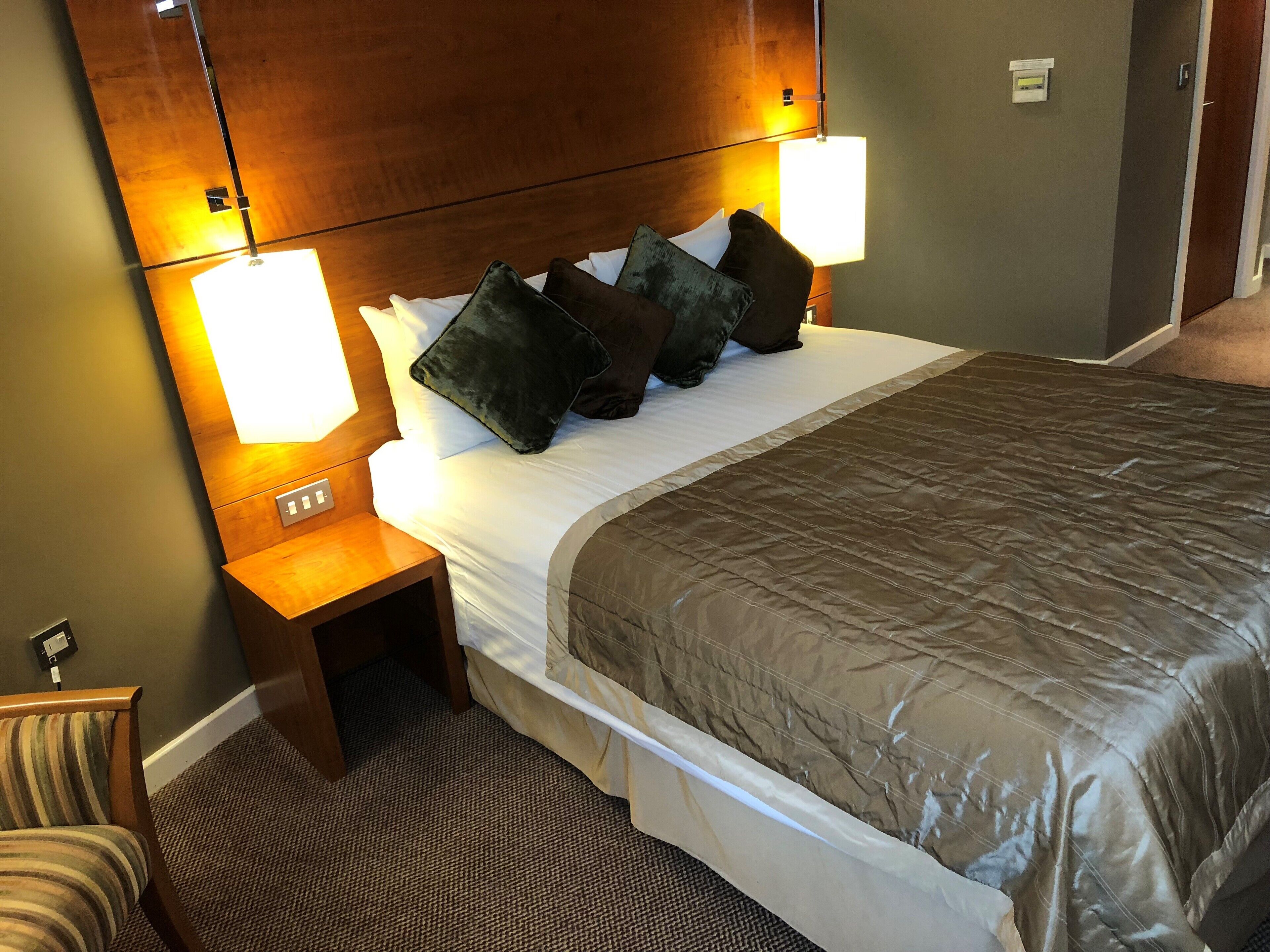 room, 1 double bed, accessible, non smoking | in-room safe, desk, free cots/infant beds, free wifi