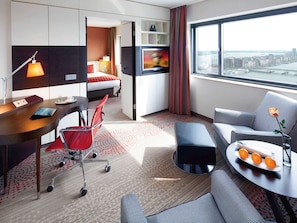 Junior Suite, 1 King Bed | 1 bedroom, hypo-allergenic bedding, in-room safe, desk