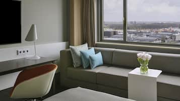 1 bedroom, hypo-allergenic bedding, in-room safe, desk