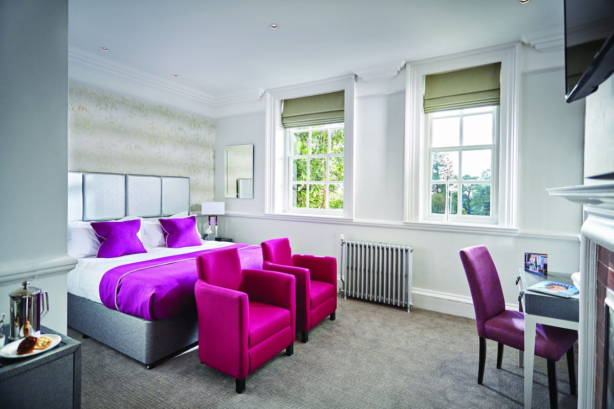 Luxury Super King Room | Egyptian cotton sheets, premium bedding, in-room safe, desk