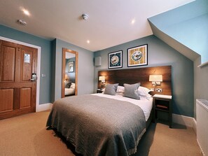 Cosy Double Room | Literie hypoallergénique, bureau