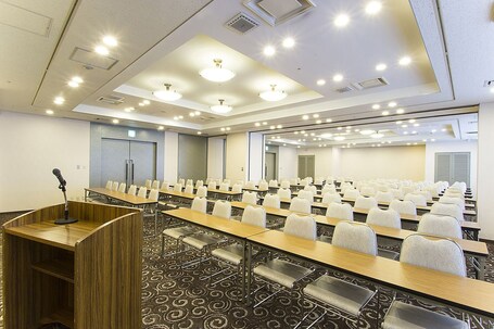 Hearton Hotel Kyoto - Image 13