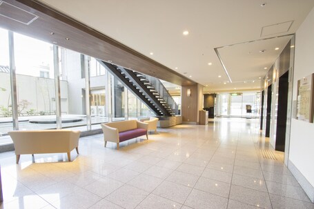 Hearton Hotel Kyoto - Image 2