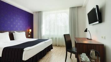 Comfort Double or Twin 1 Double Bed or 2 Twin Beds | 1 habitación, escritorio y espacio para trabajar con laptop