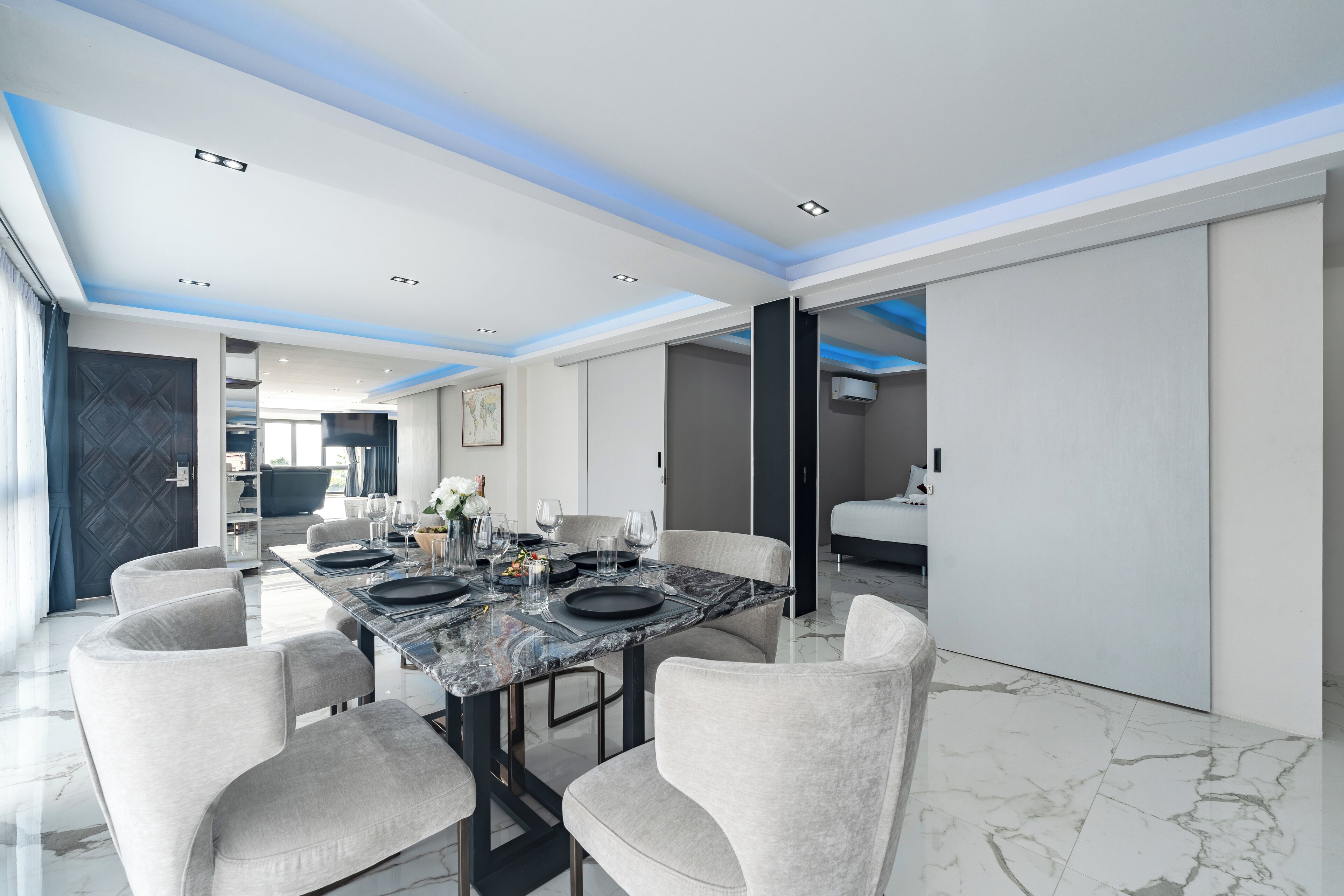 seaview 3 bedrooms apartment, ocean front elevator | living area | lcd tv