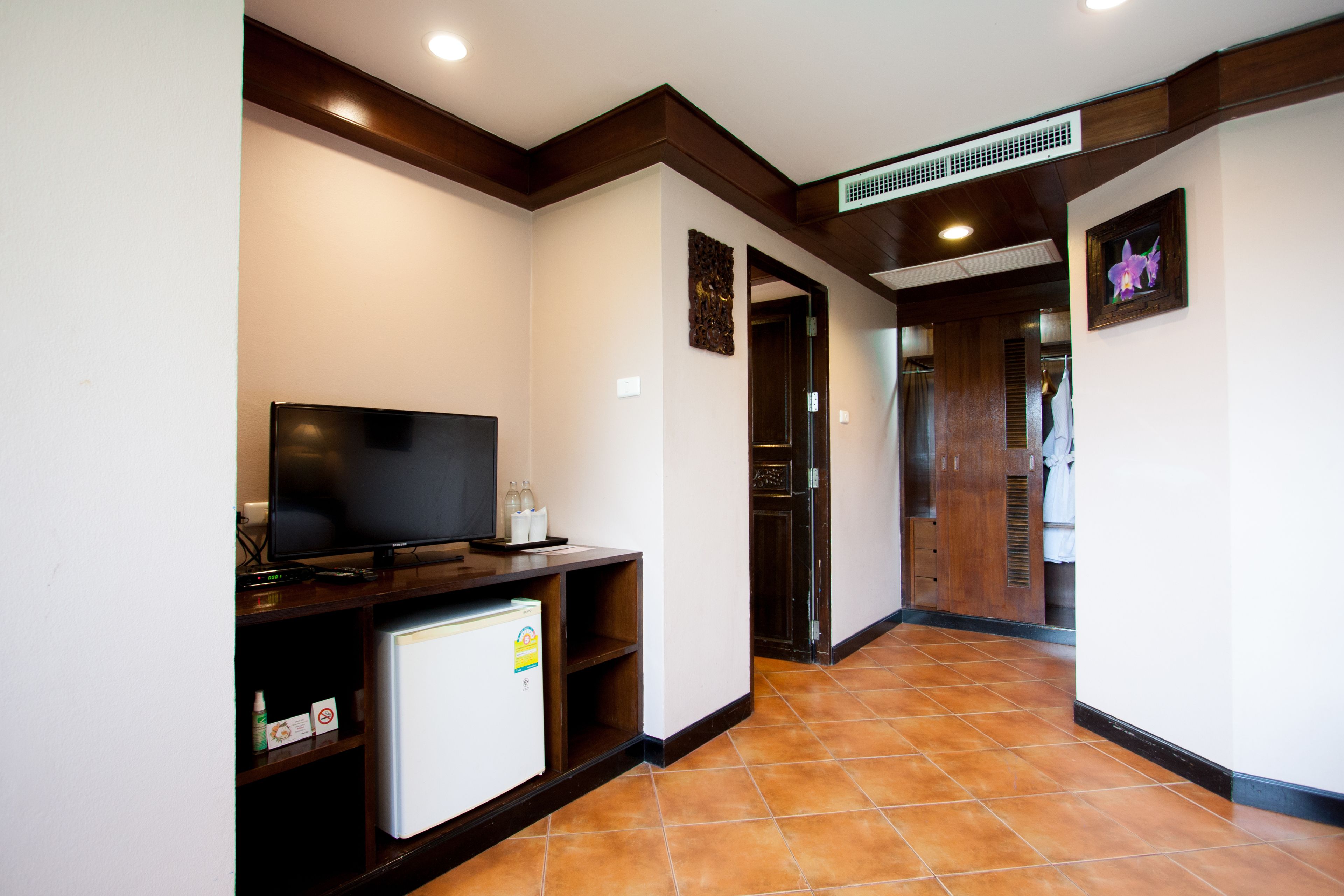 family suite, 2 bedrooms | 1 bedroom, in-room safe, desk, blackout curtains