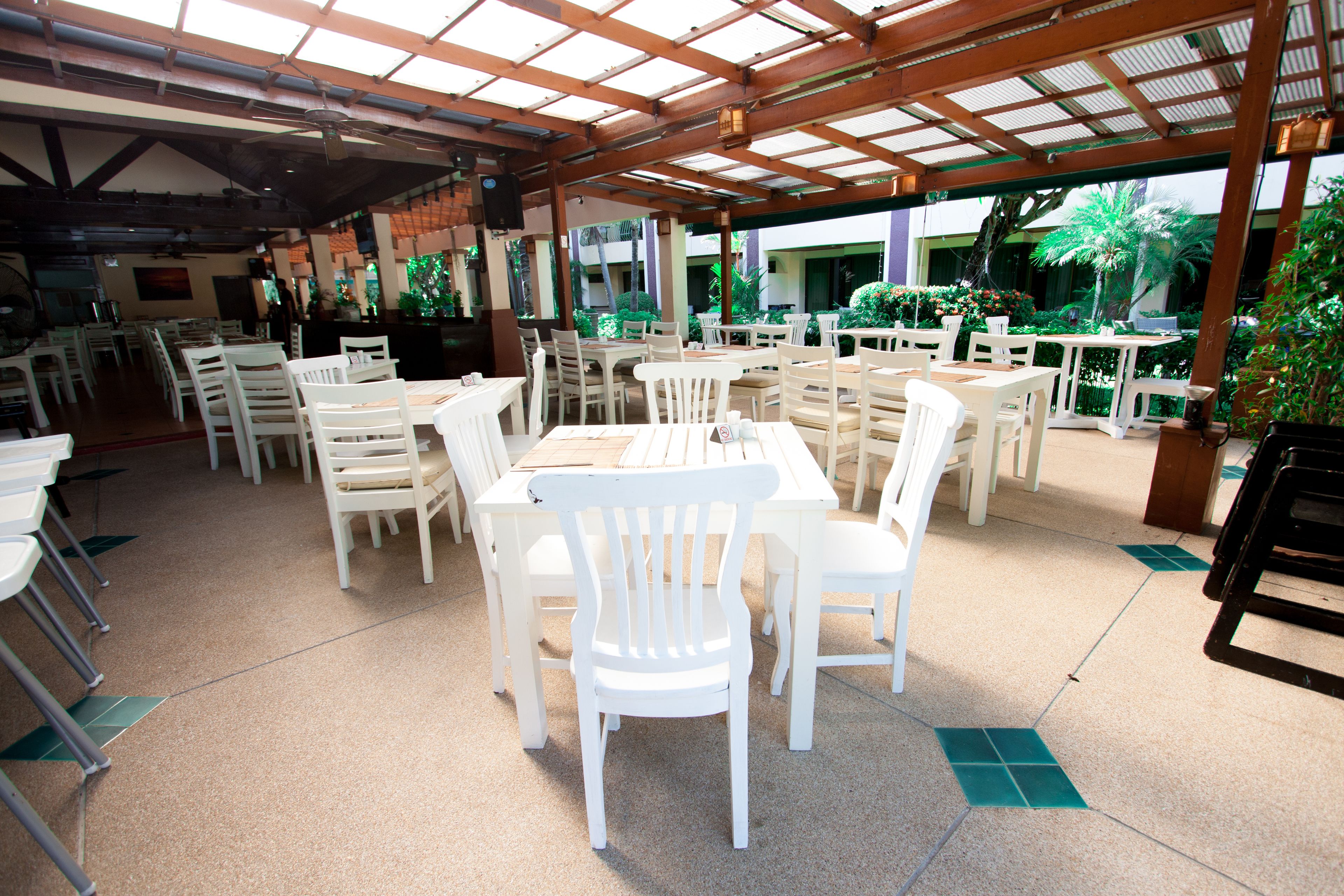 breakfast served, thai cuisine, pool views