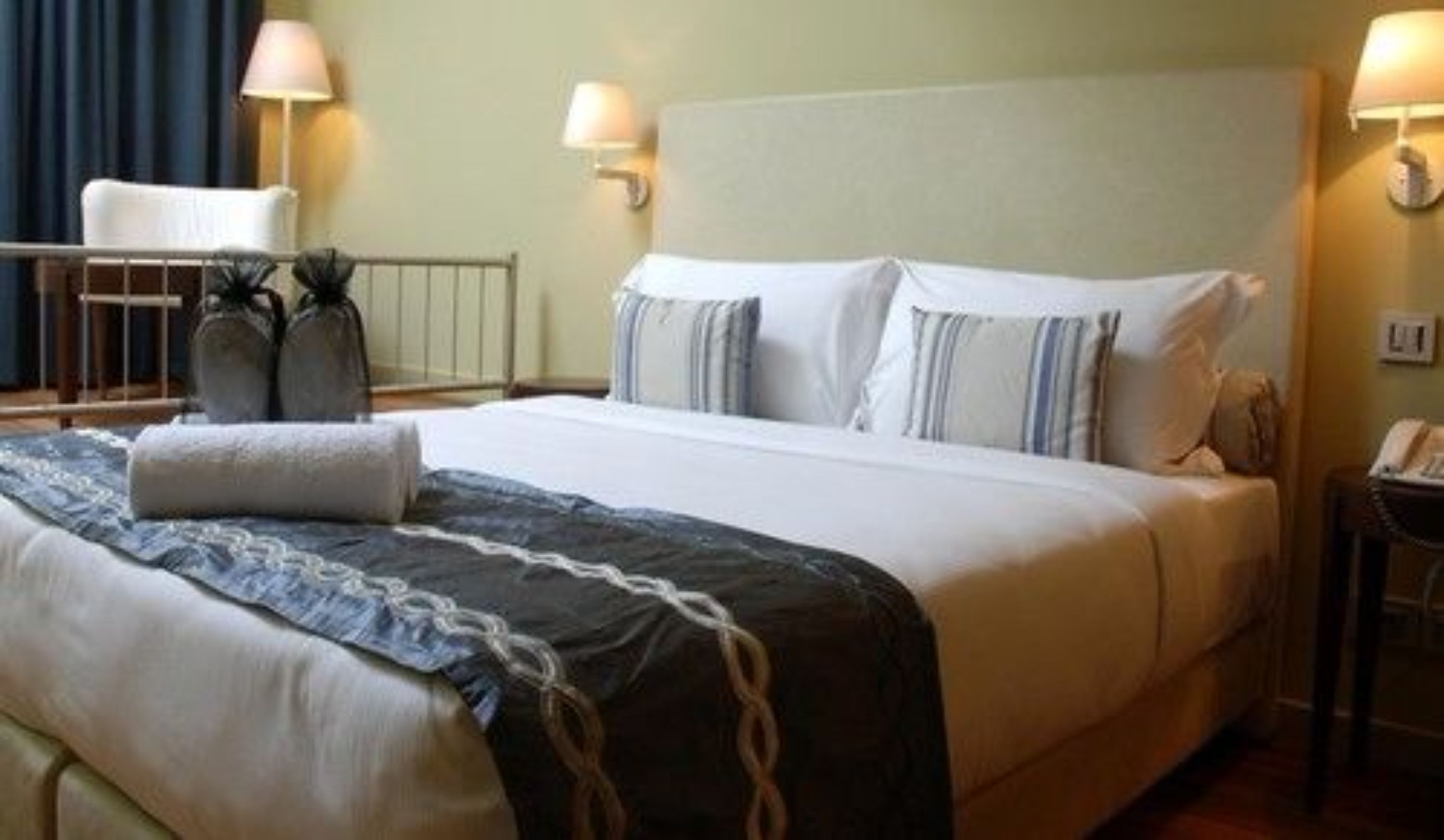 superior room | down duvets, minibar, in-room safe, soundproofing