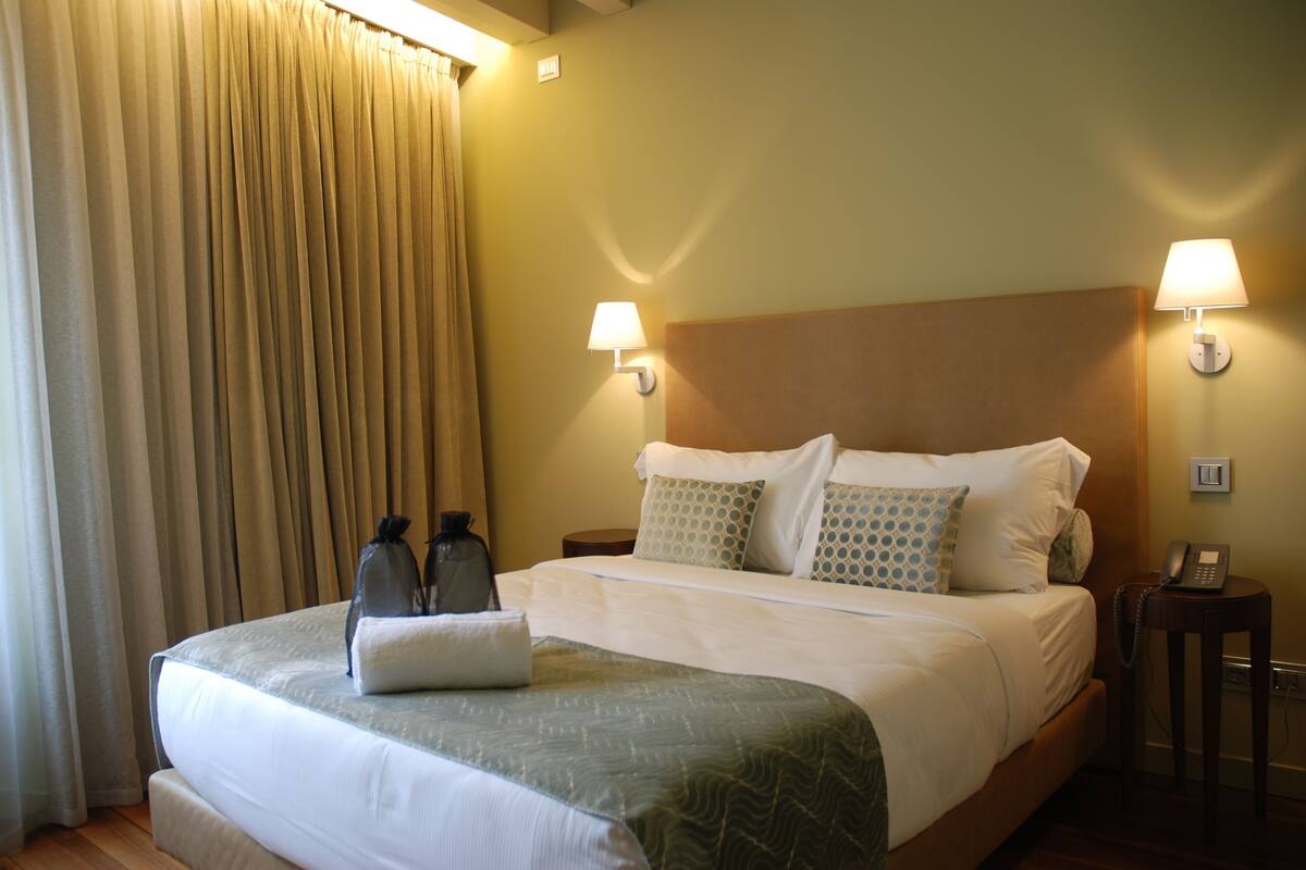 Phòng đôi | Chăn bông, minibar, két bảo mật tại phòng, phòng cách âm 