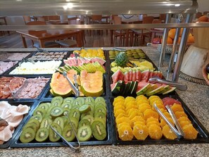 Petit déjeuner buffet compris tous les jours