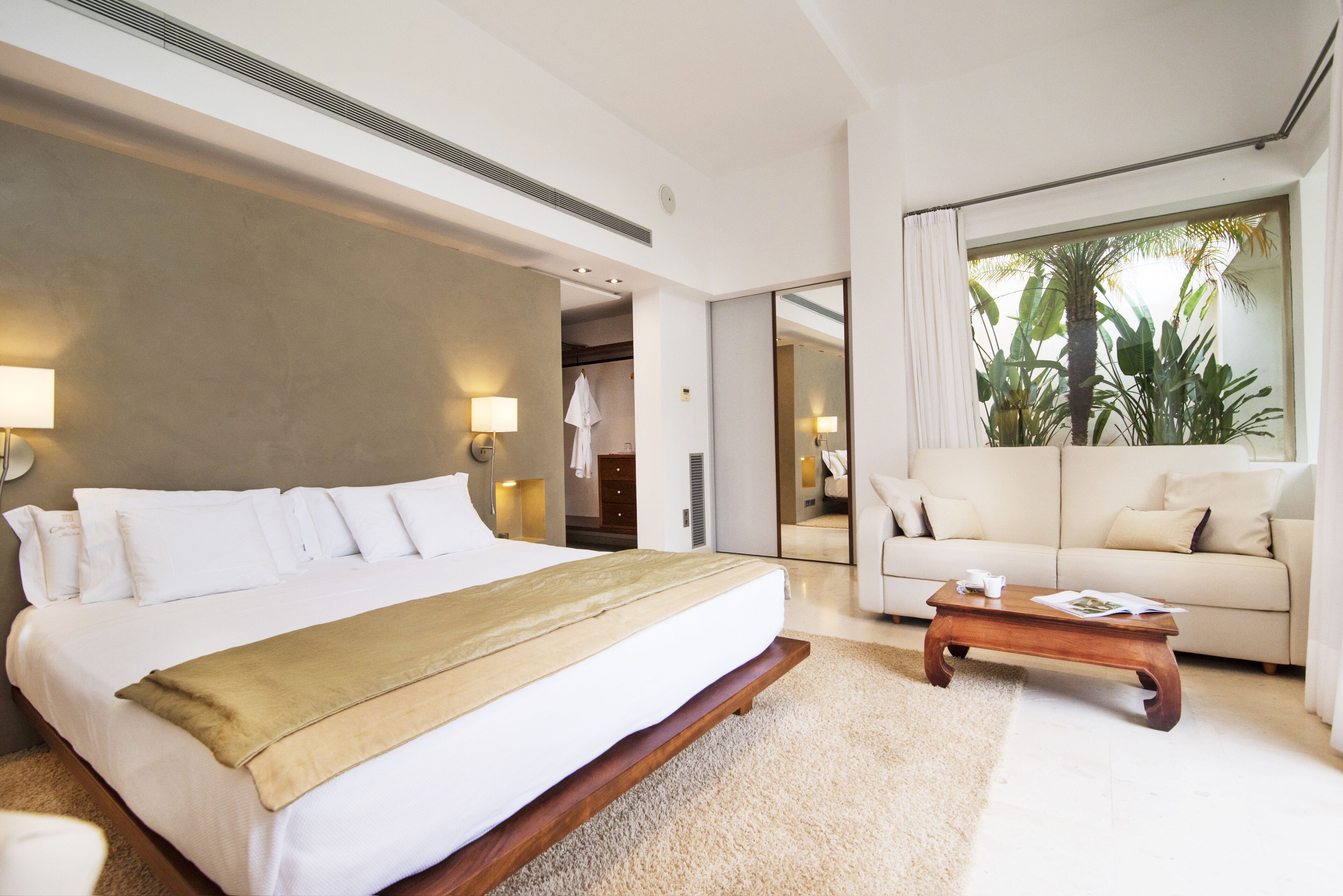 deluxe villa | egyptian cotton sheets, premium bedding, minibar, in-room safe