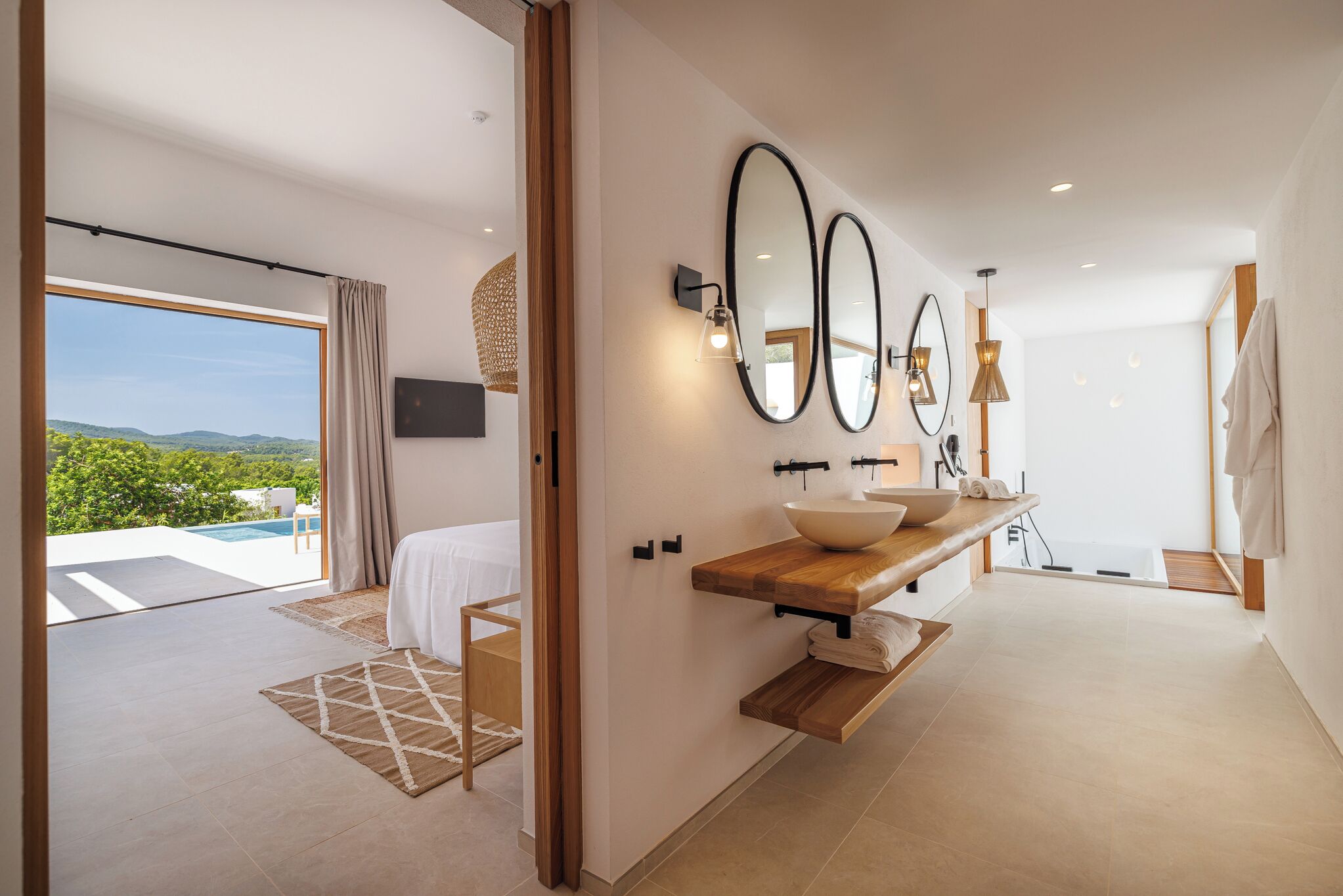 deluxe suite, private pool | egyptian cotton sheets, premium bedding, minibar, in-room safe