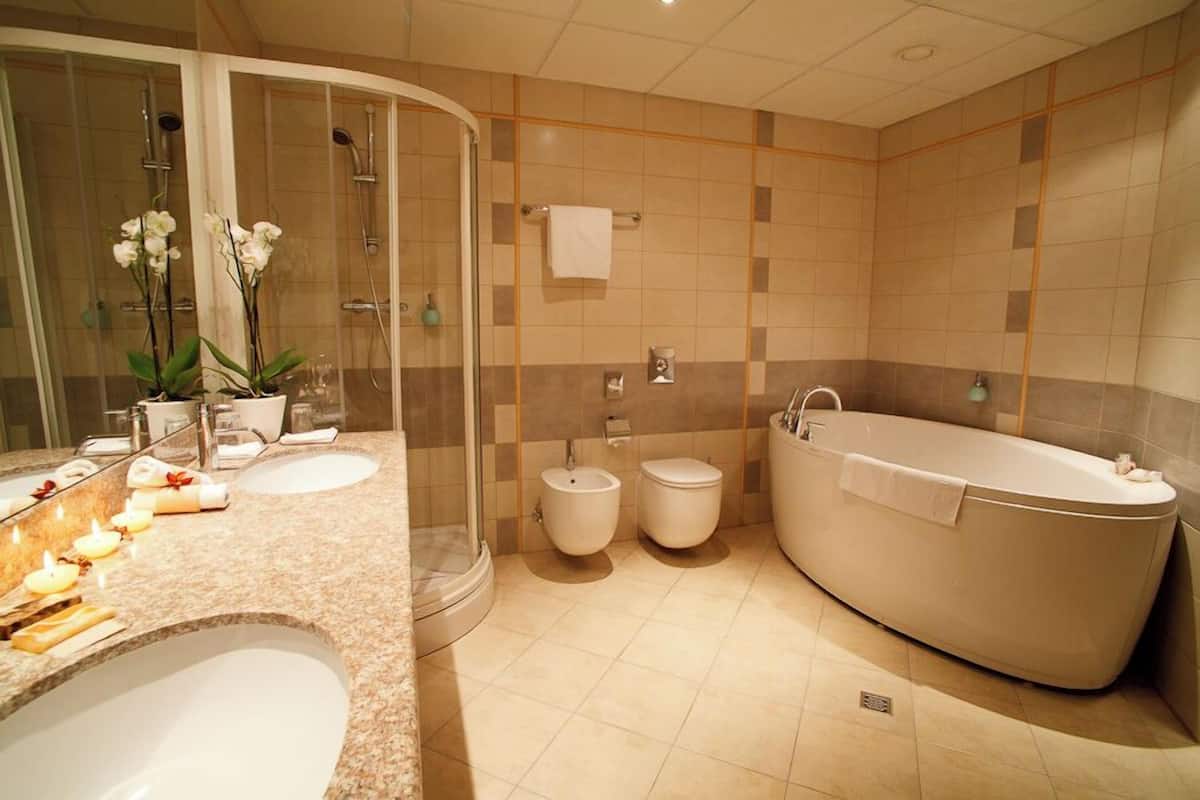 superior apartment | bathroom | free toiletries, hair dryer, towels, soap