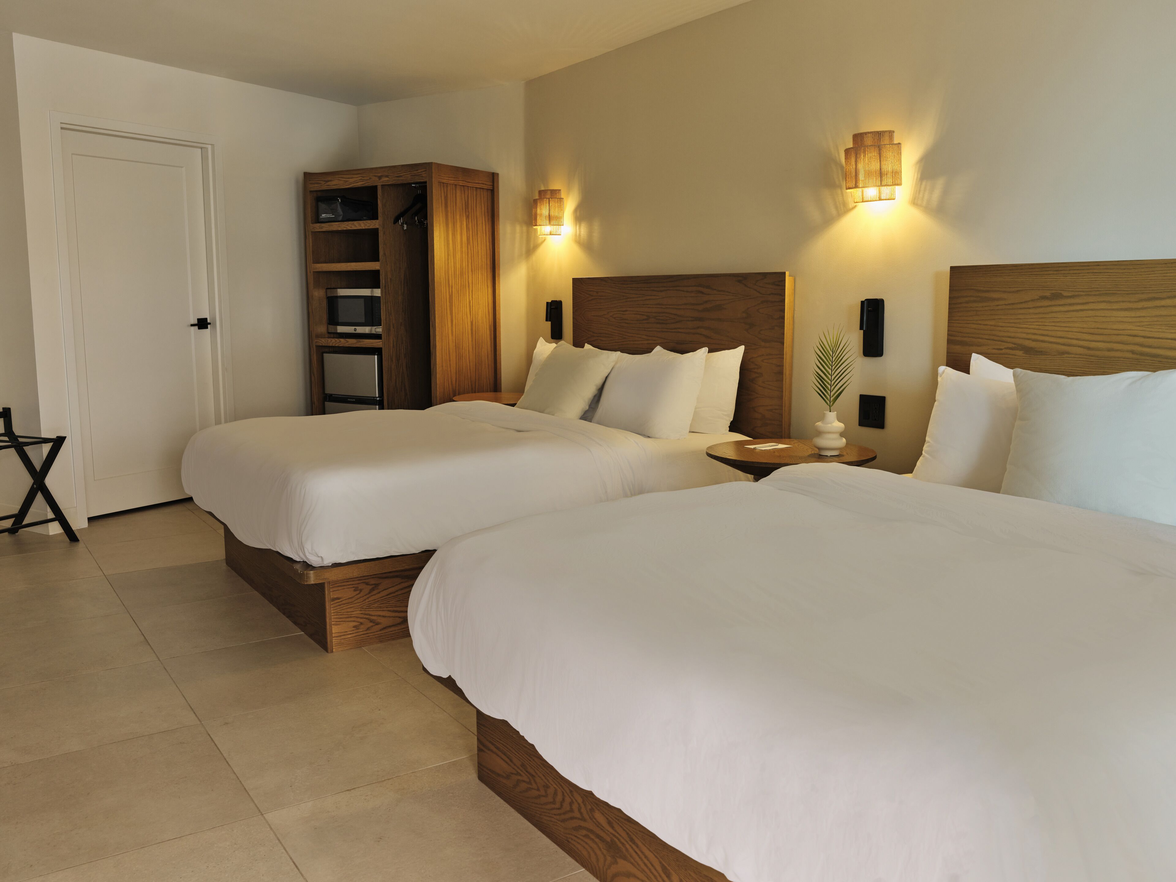 Hochwertige Bettwaren, Verdunkelungsvorhänge, schallisolierte Zimmer