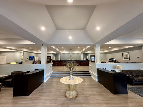 Shipyard Resort by Spinnaker Resorts