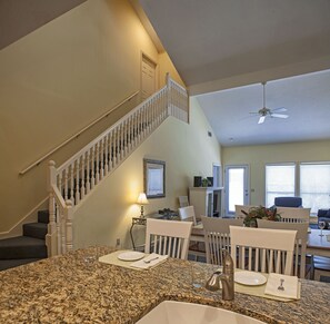 1 bedroom, iron/ironing board, free WiFi, bed sheets - Shipyard Resort by Spinnaker Resorts (Hilton Head Island)